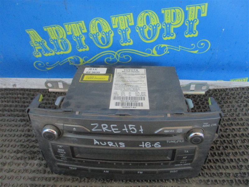 Магнитофон Toyota Auris ZRE151L 1ZR-FE 2008