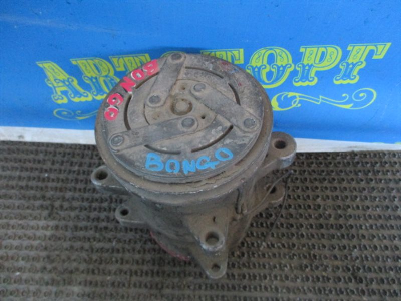 Компрессор кондиционера Mazda Bongo SSF8W F8