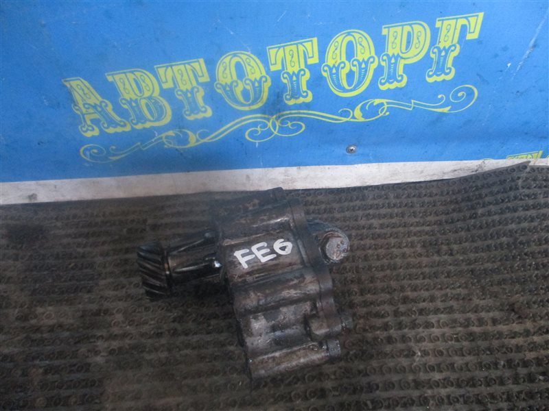 Насос масляный Nissan Condor MK89 FE6