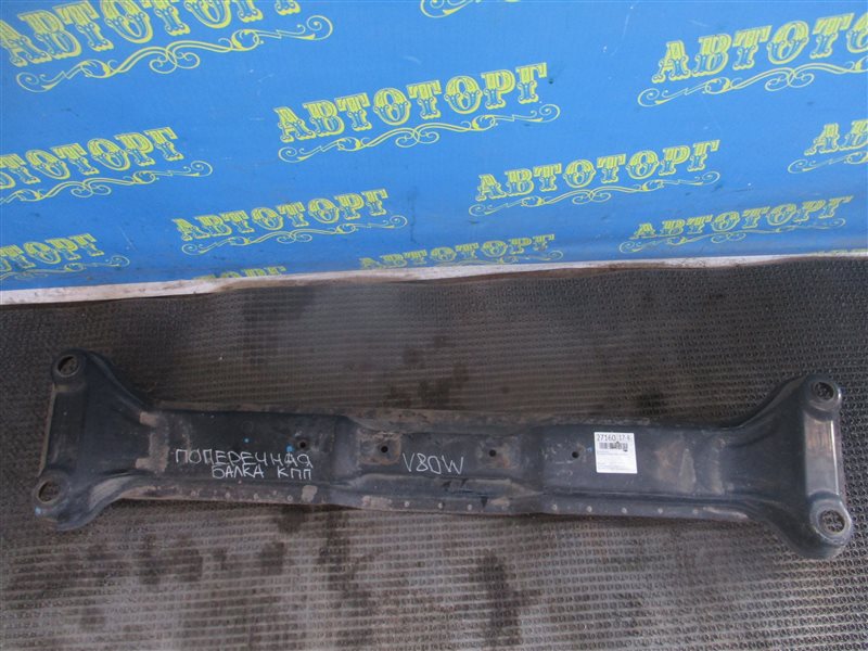 Балка под кпп Mitsubishi Pajero V83W 4M41 2010