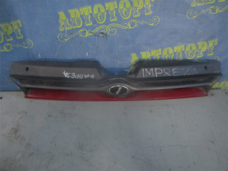 Решетка радиатора Subaru Impreza GF1