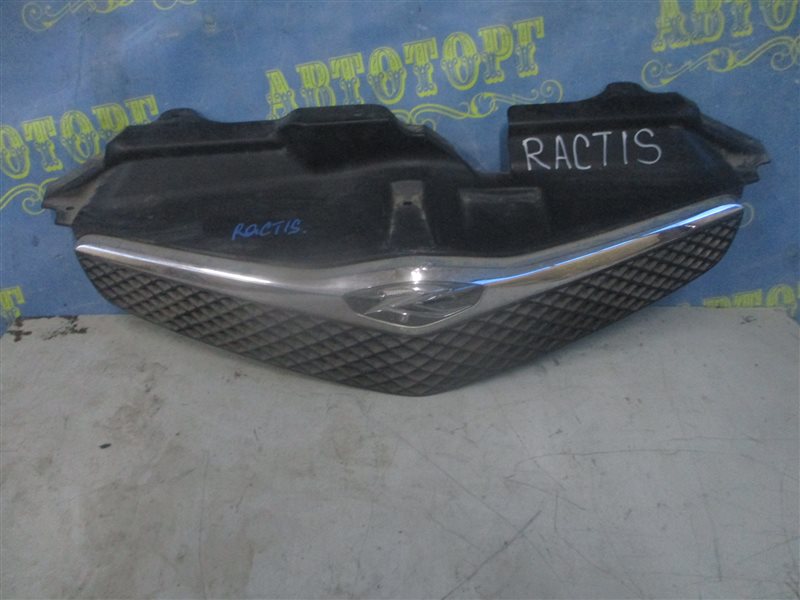 Решетка радиатора Toyota Ractis NCP100 1NZ