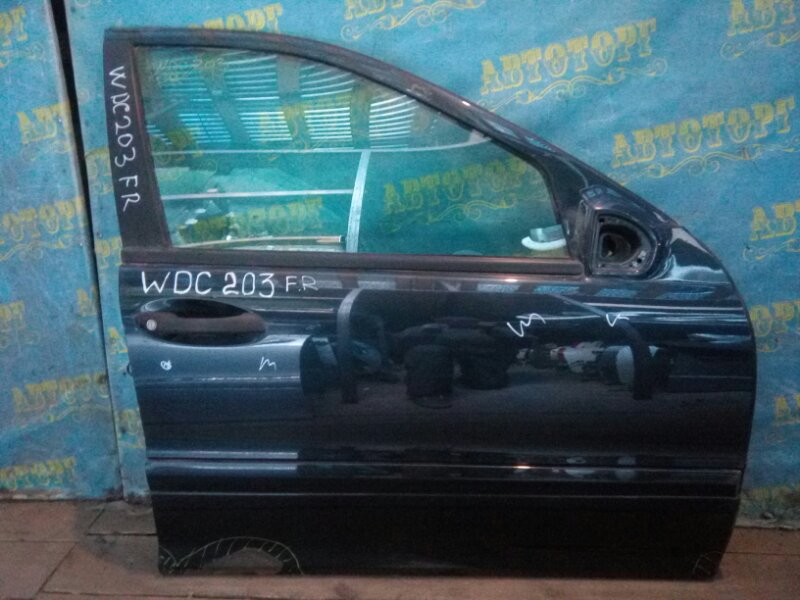 Дверь Mercedes C-Class W203 111 передняя правая