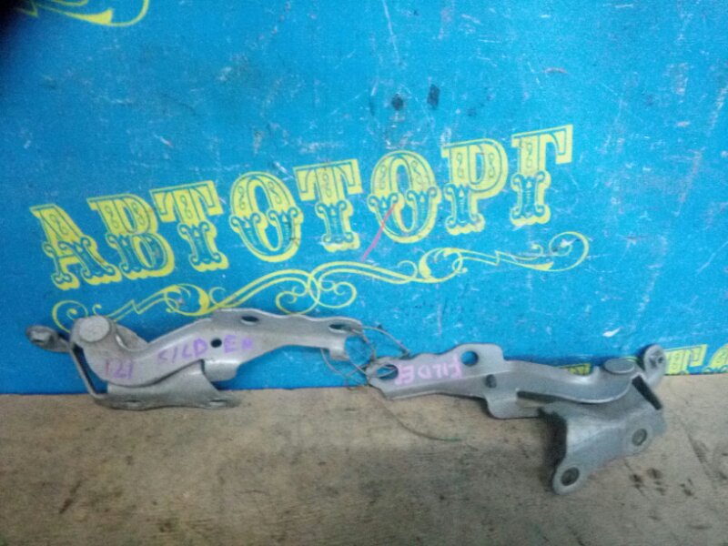 Петля капота Toyota Corolla Fielder NZE121