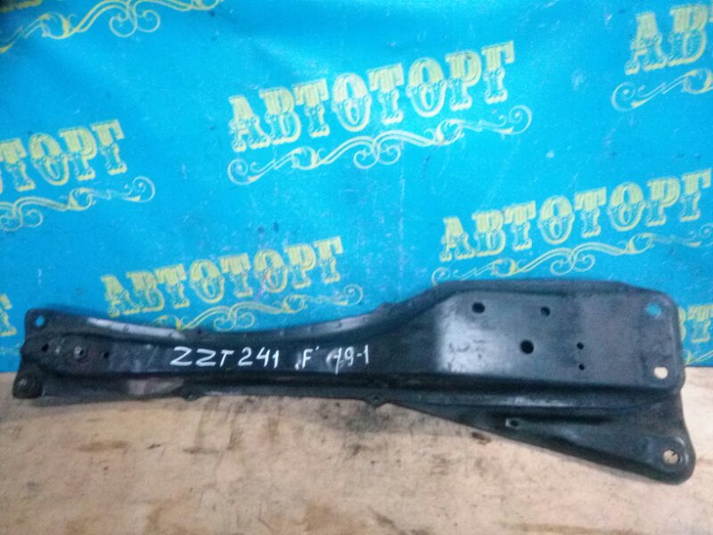 Балка продольная Toyota Caldina ZZT241 1ZZ-FE 2005 передняя