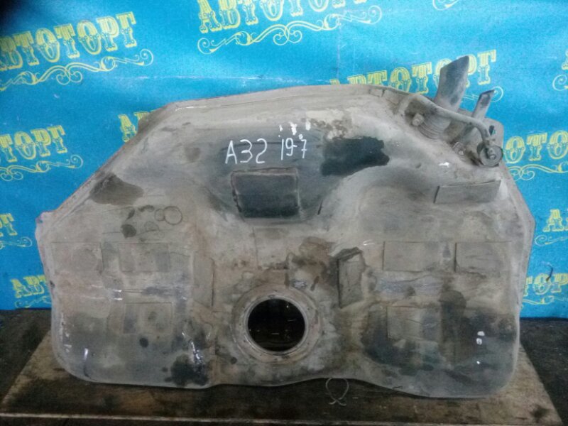 Бензобак Nissan Cefiro A32 VQ20 1995