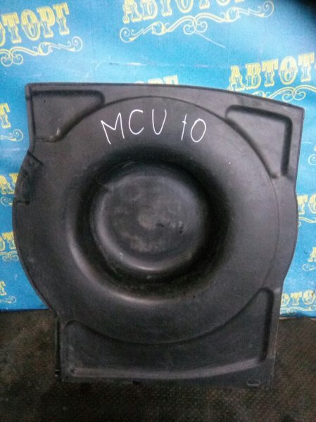 Пол багажника пластик Toyota Harrier MCU10
