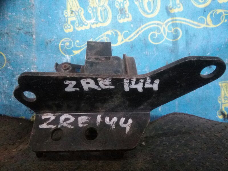 Подушка двигателя Toyota Corolla Fielder ZRE144 2ZR передняя левая