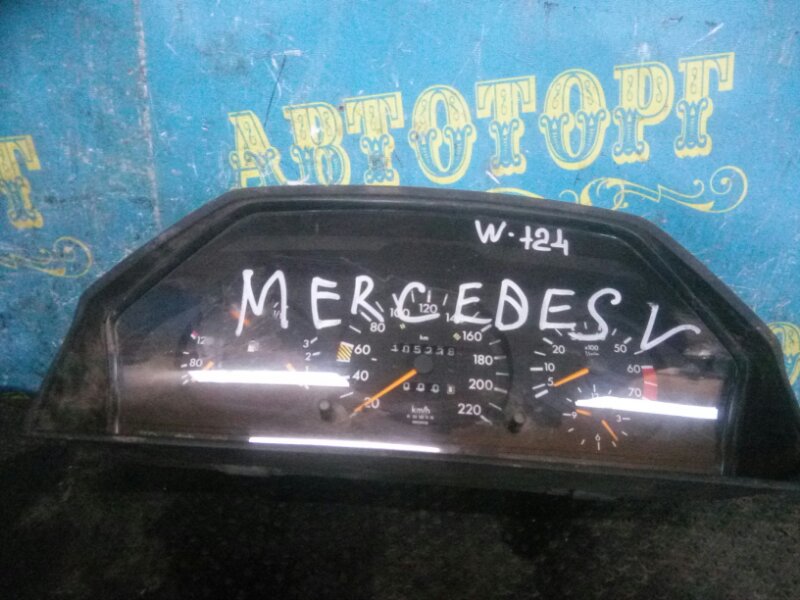 Щиток приборов Mercedes E-Class W124