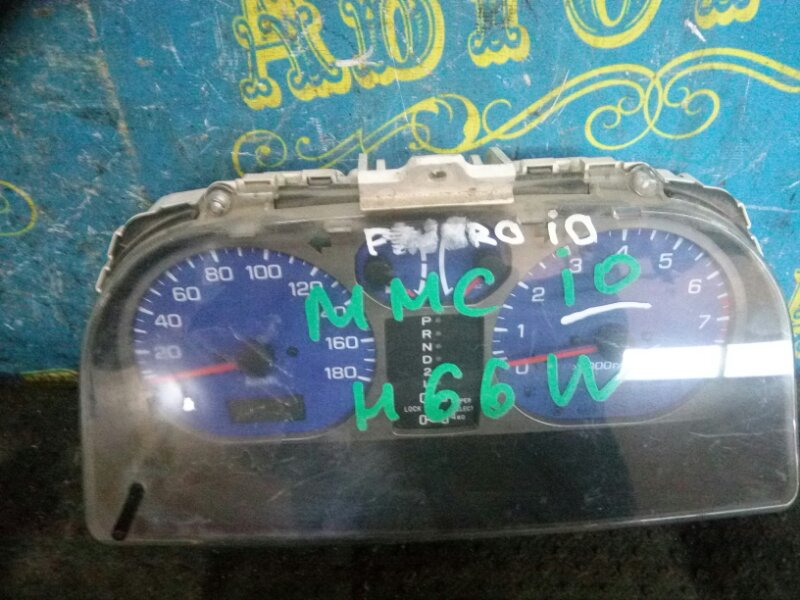 Щиток приборов Mitsubishi Pajero Io H66W 4G93