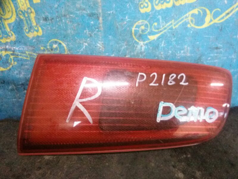 Вставка в багажник Mazda Demio DY3W ZJ задняя правая