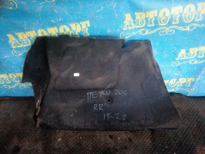 Обшивка багажника Peugeot 206 2AC TU3A 2006 задняя правая