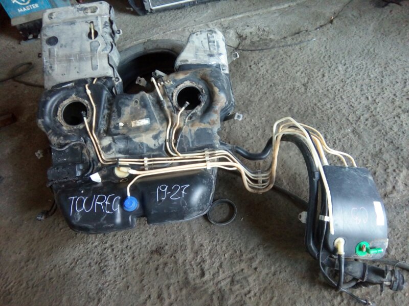 Бензобак Volkswagen Touareg 7LA BMX 2005