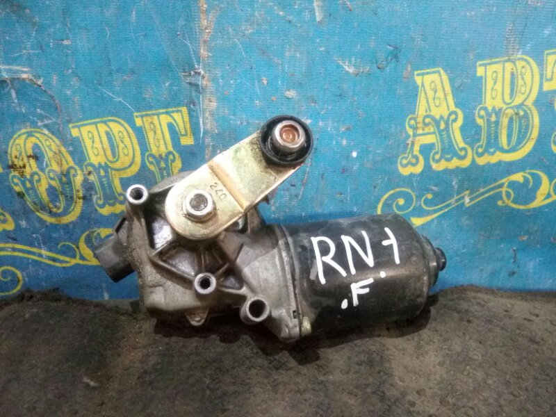 Мотор дворников Honda Stream RN1 передний