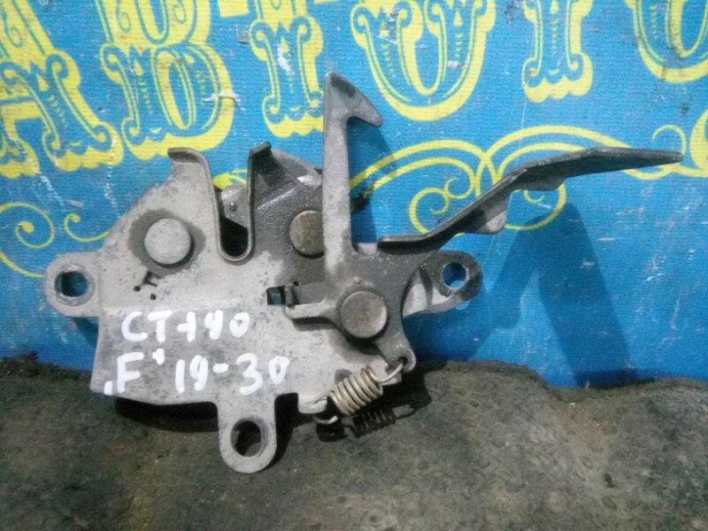 Замок капота Toyota Caldina CT190 2C 1993
