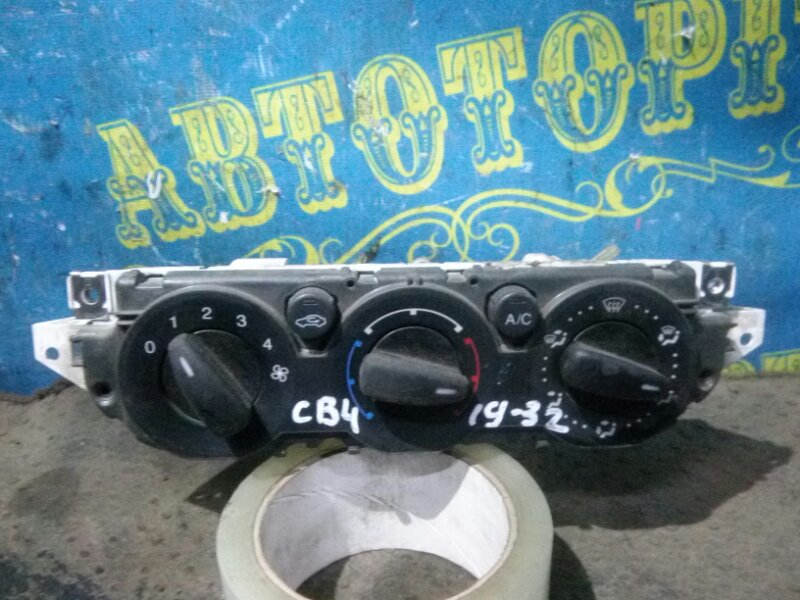 Блок управления климат-контролем Ford Focus 2 CB4 SHDB 2007