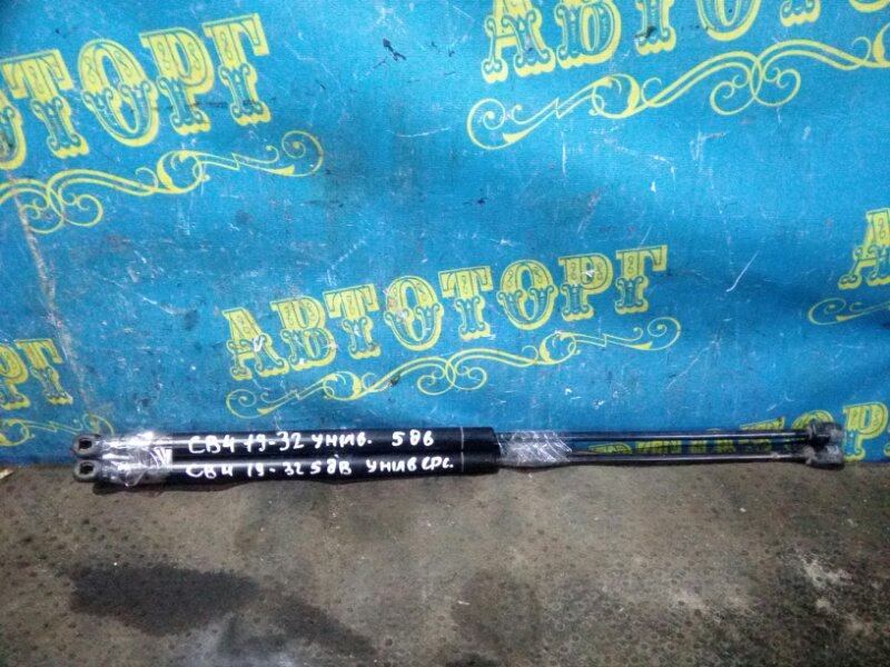 Амортизатор багажника Ford Focus 2 CB4 SHDB 2007