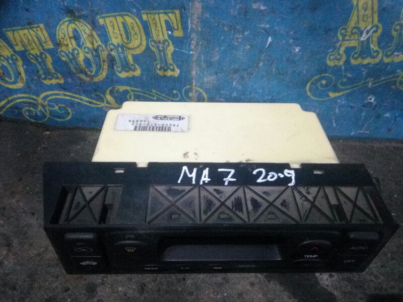 Блок управления климат-контролем Honda Domani MA7 D15B 1996