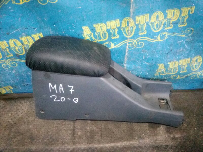 Бардачок между сиденьями Honda Domani MA7 D15B 1996