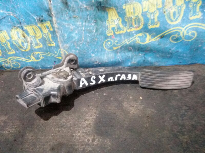 Педаль подачи топлива Mitsubishi Asx GA3W 4B10 2010