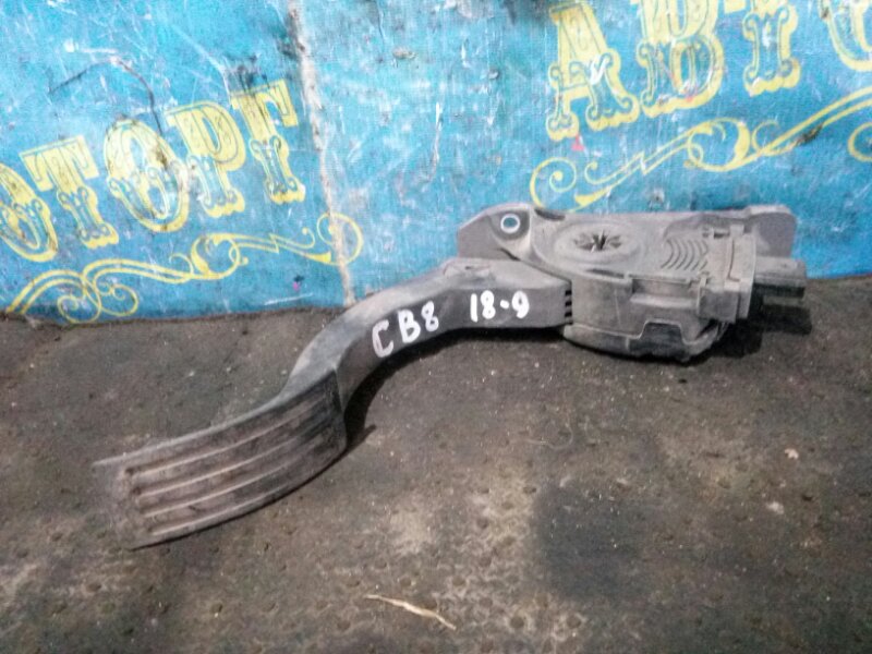 Педаль подачи топлива Ford Focus 3 CB8 PNDA 2012