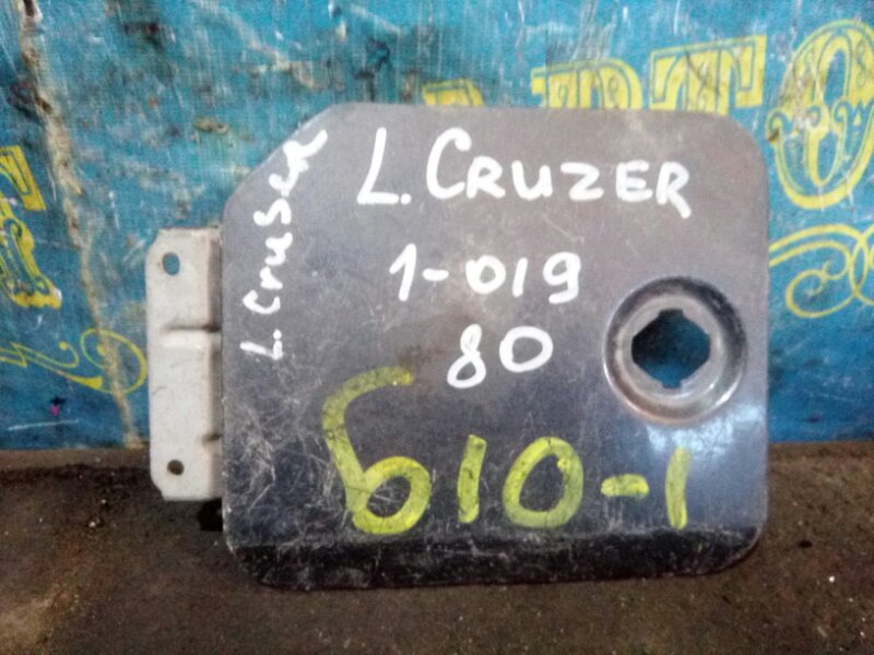 Лючок бензобака Toyota Landcruiser HDJ80