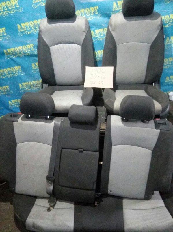 Сидения комплект Chevrolet Cruze J300 F16D3 2011