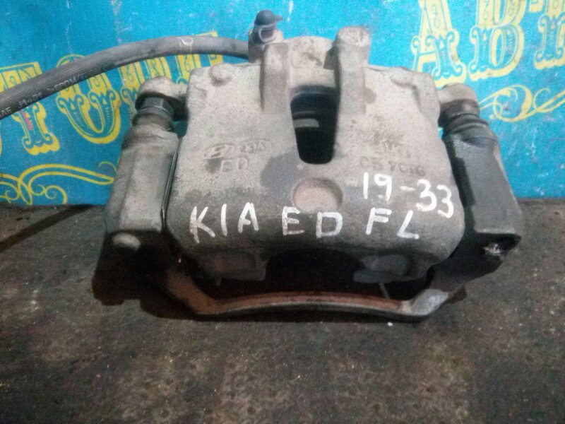 Суппорт Kia Ceed ED G4FC 2007 передний левый