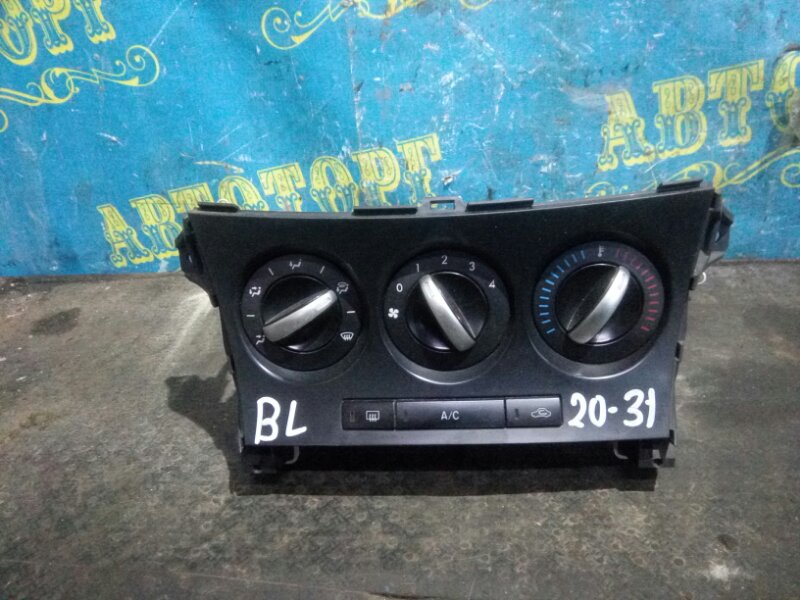 Блок управления климат-контролем Mazda 3 BL Z6 2012