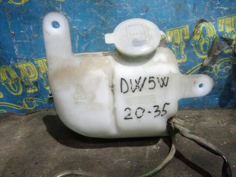Бачок стеклоомывателя Mazda Demio DW5W B5 2000