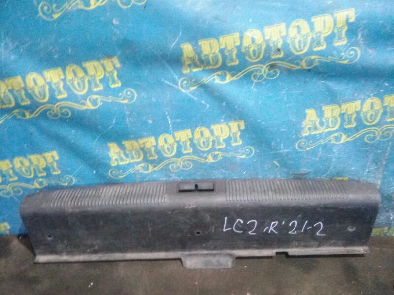 Накладка замка багажника Hyundai Accent LC2 G4EC 2005