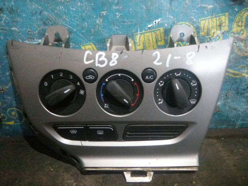 Блок управления климат-контролем Ford Focus 3 CB8 IQDA 2011