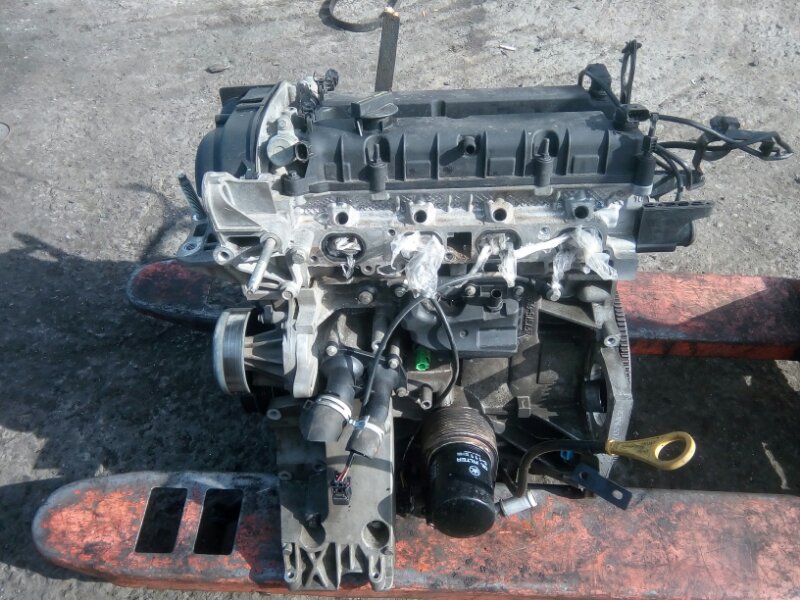 Двигатель Ford Focus 3 CB8 IQDA 2011