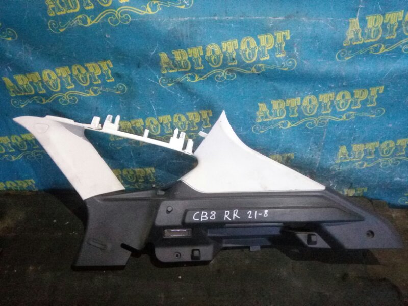 Обшивка багажника Ford Focus 3 CB8 IQDA 2011 задняя правая