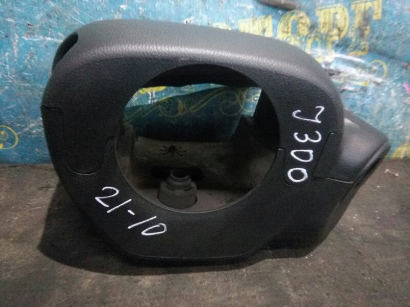 Кожух рулевой колонки Chevrolet Cruze J300 F18D4 2010