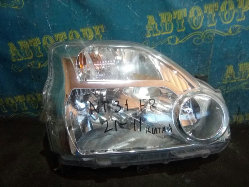 Фара Nissan Xtrail NT31 MR20 2008 правая