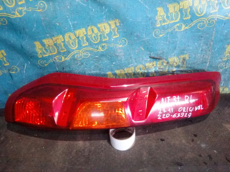 Стоп сигнал Nissan Xtrail NT31 MR20 2008 задний левый