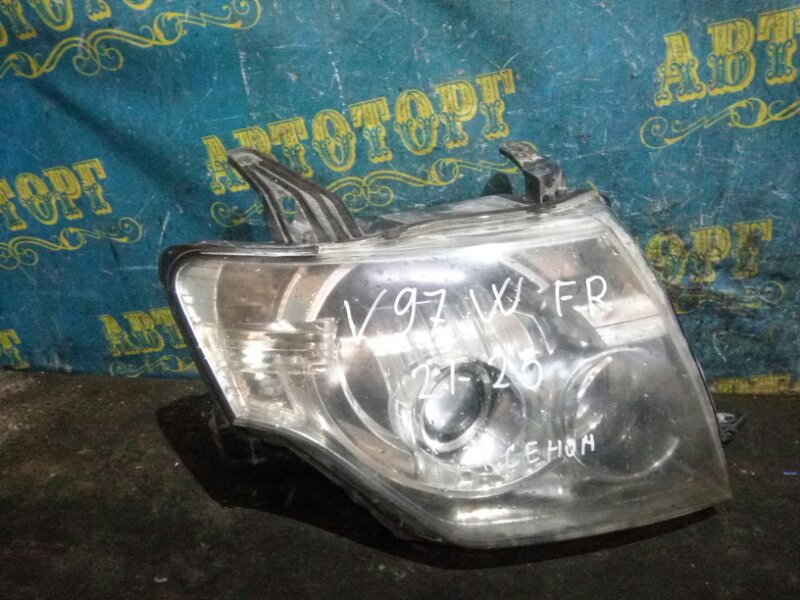 Фара Mitsubishi Pajero V97W 6G75 2007 передняя правая