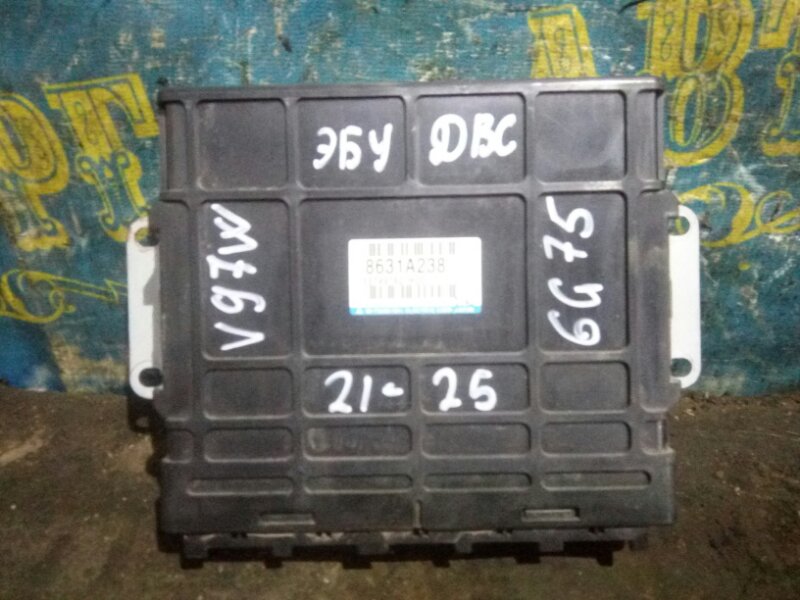Блок управления двс Mitsubishi Pajero V97W 6G75 2007