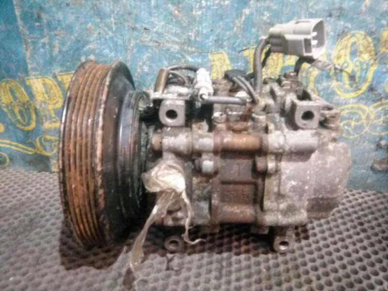 Компрессор кондиционера Toyota Corolla AE110 5A-FE 1998