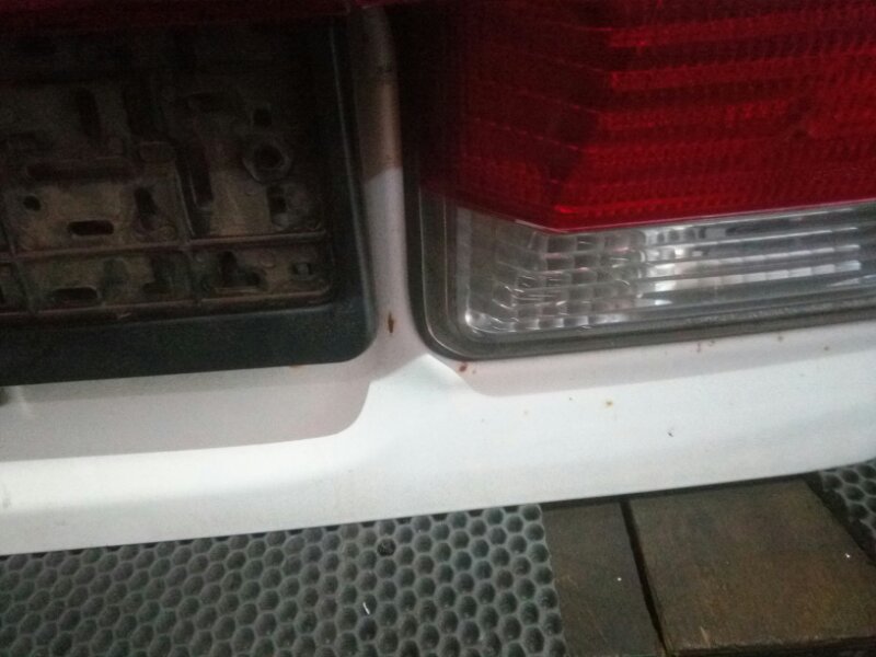 Крышка багажника Nissan Sunny FB15 QG15 (DE) 2000