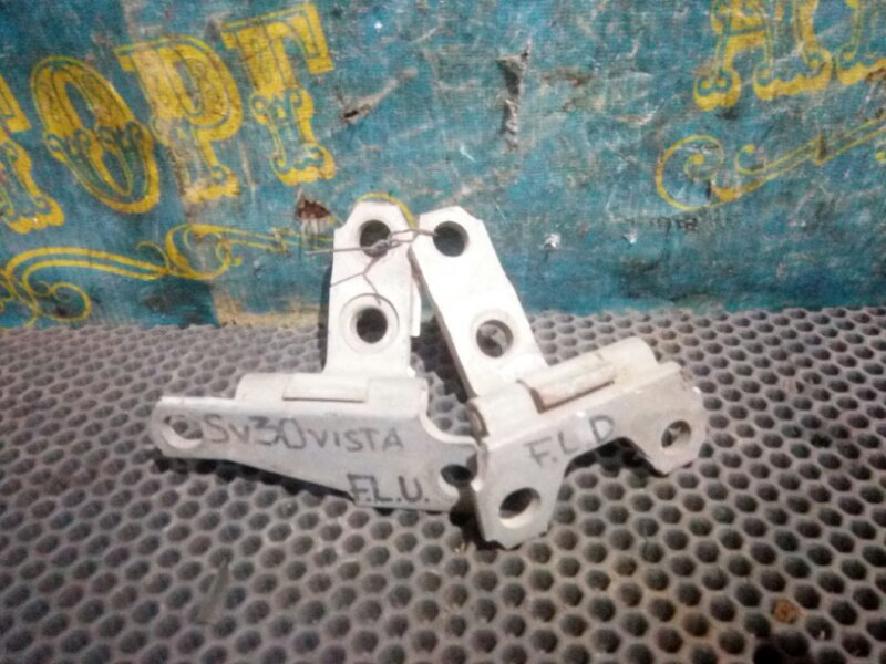 Петля дверная Toyota Vista SV30 передняя левая