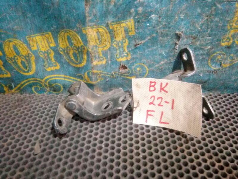 Петля дверная Mazda 3 BK Z6 2004 передняя левая