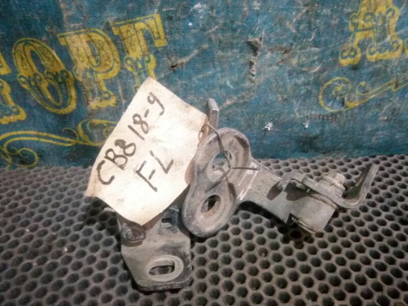 Петля дверная Ford Focus 3 CB8 PNDA 2012 передняя левая