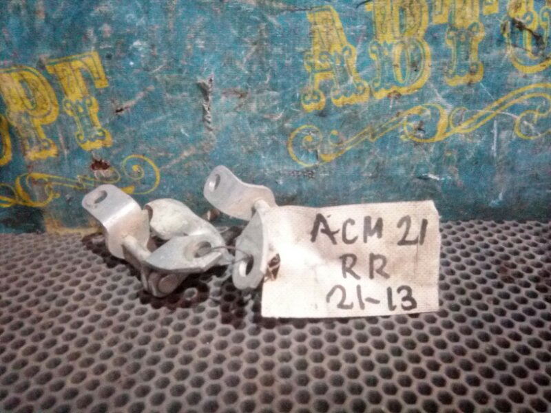 Петля дверная Toyota Ipsum ACM21 2AZ-FE 2001 задняя правая