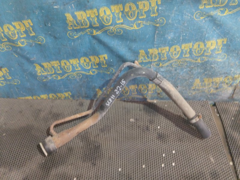 Горловина топливного бака Toyota Platz SCP11 1SZ 2000