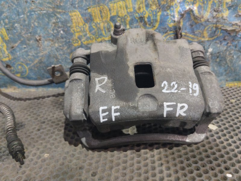 Суппорт Hyundai Sonata EF G6BA 2007 передний правый