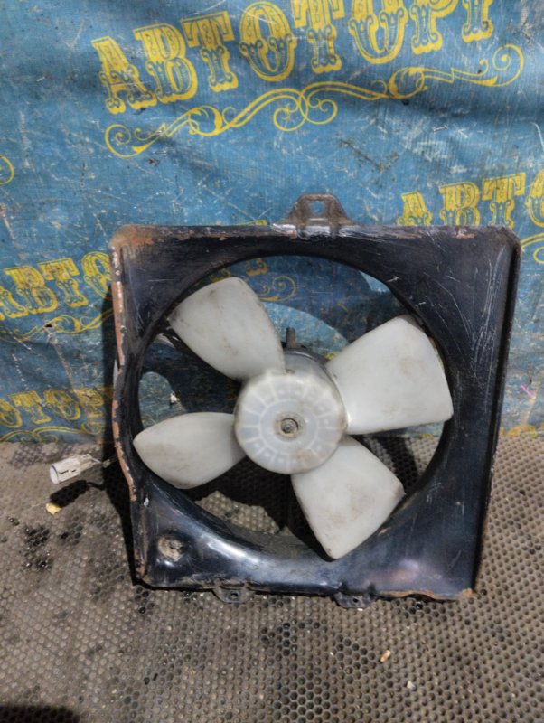Вентилятор охлаждения радиатора Toyota Carina CT210 2CT 1997