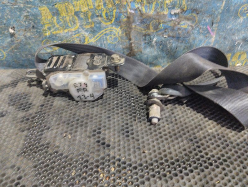 Ремень безопасности Honda Civic EJ6 \ EJ8 D14Z2 передний правый
