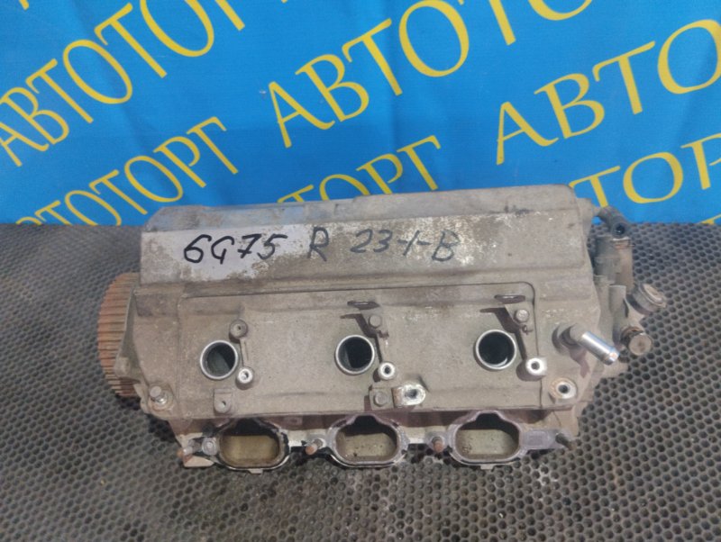 Головка блока цилиндров Mitsubishi Pajero 6G75 правая